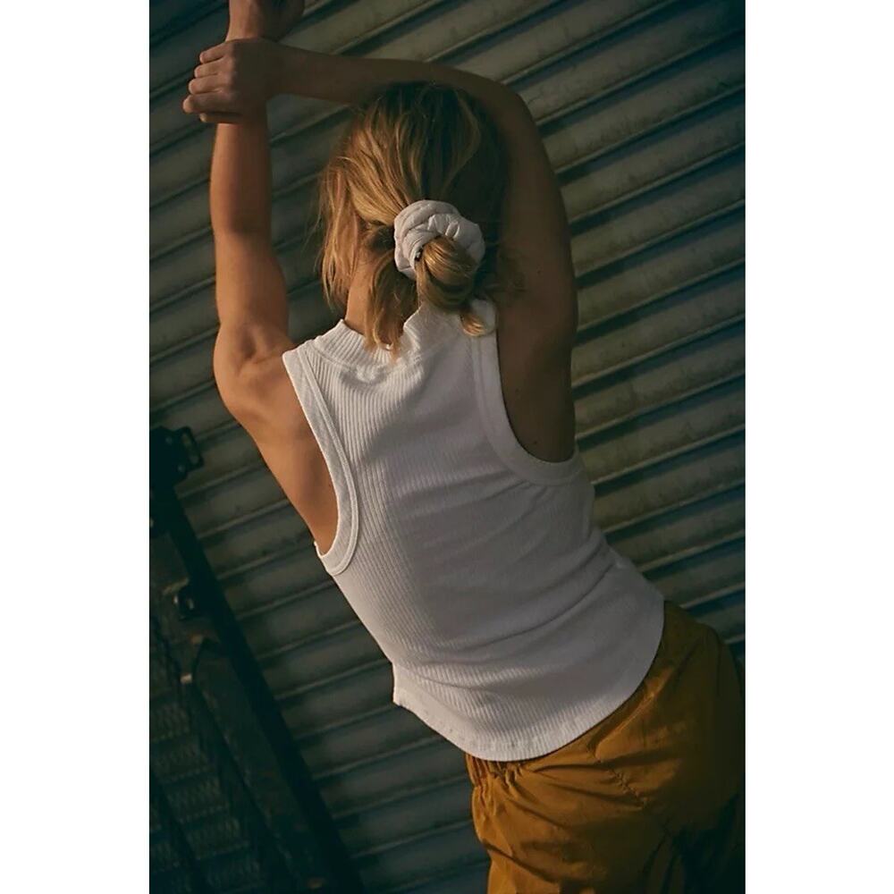FREE PEOPLE MOVEMENT Wishful Ribbed Pocket Tank White Size Small - Picture 2 of 9